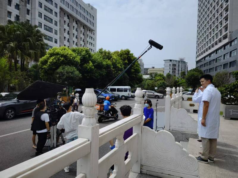 蒙自市广告片拍摄公司低成本实现高规格制作的诀窍
